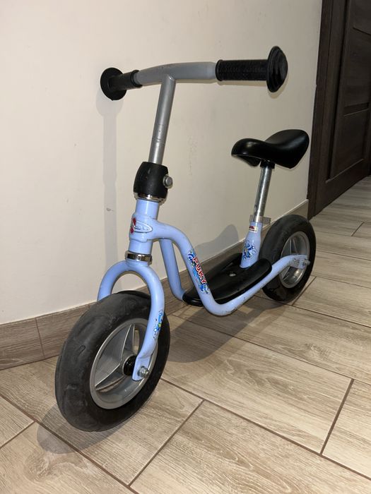 Продам    беговел