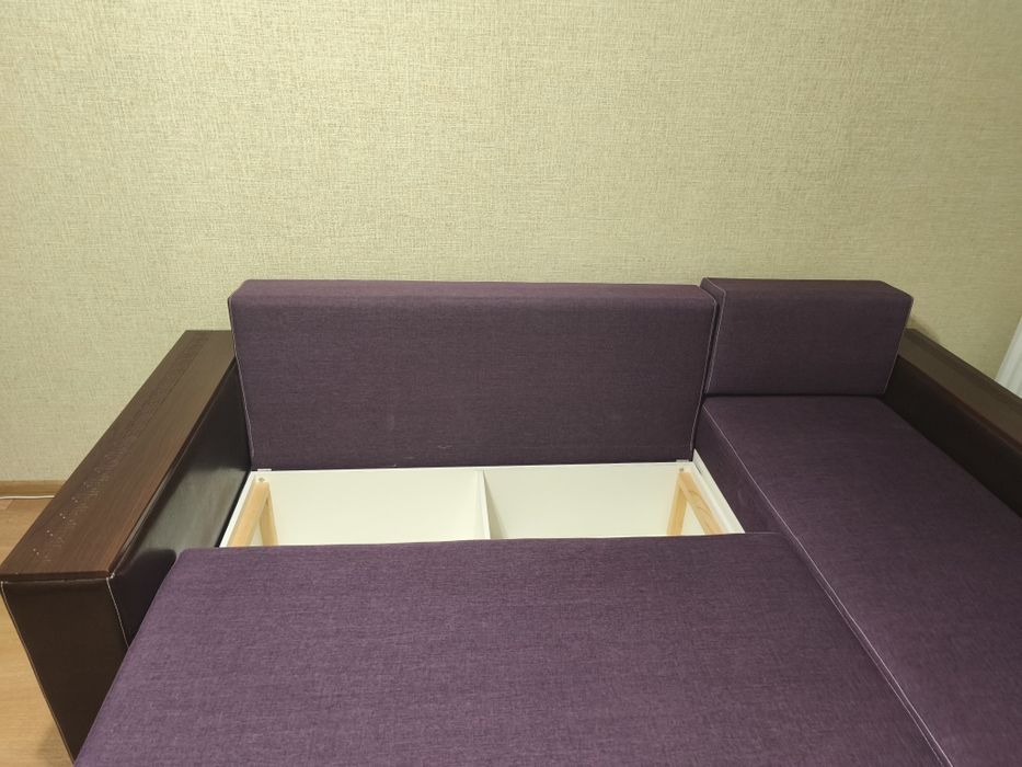 Кутовий розкладний диван