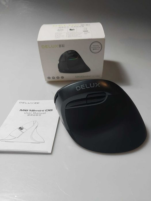Bezprzewodowa mysz pionowa Delux M618Mini DB BT+2.4G 2400DPI Czarna