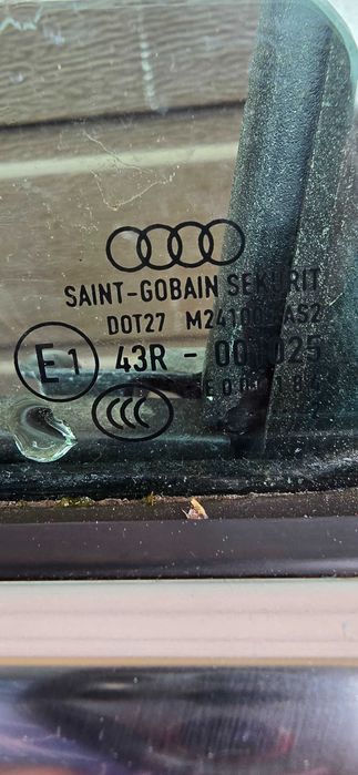 Drzwi lewe AUDI A3 8V 3 drzwi HB Europa LY3F