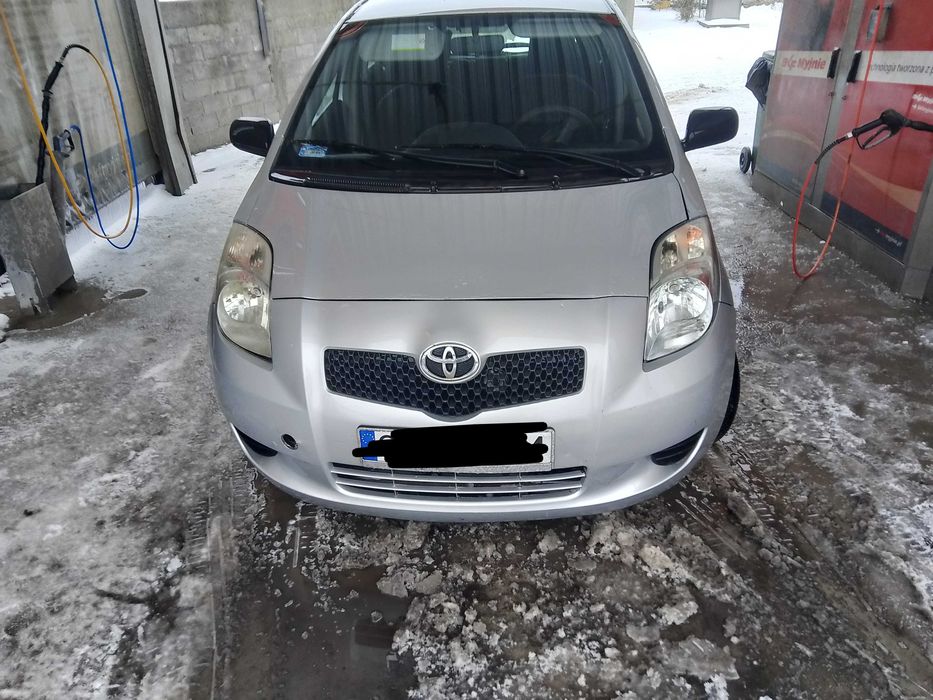 Toyota Yaris 1.0 klimatyzacja