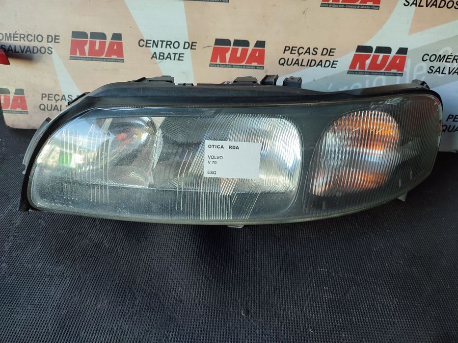 OPTICA VOLVO V70 LADO ESQ REF- 890.048.05