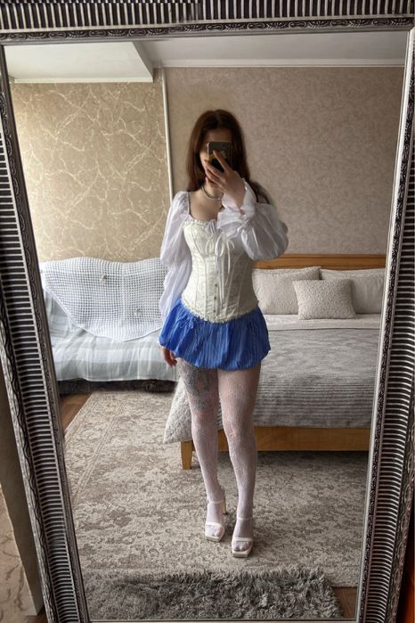 Юбка, спідниця.