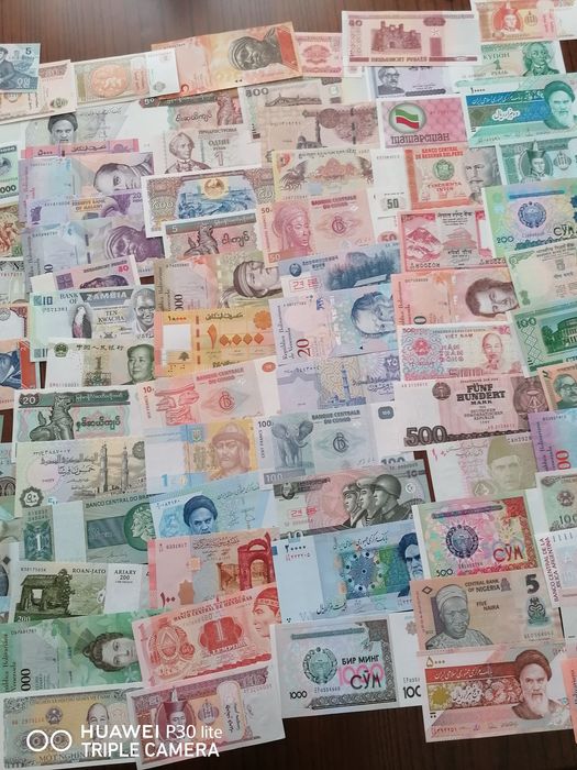 Lote de 100 notas do mundo