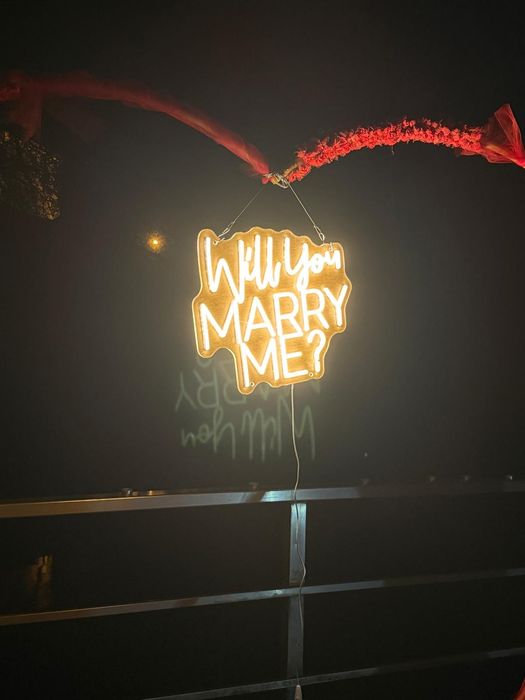 Alugo letreiro marry me