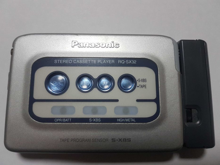 Кассетный плеер Panasonic RQ-SX32 made in Taiwan/Japan