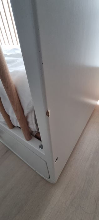 Berço e Muda-Fraldas IKEA MYLLRA