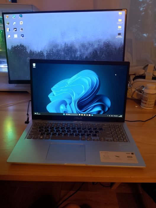 Laptop ASUS VivoBook X515JA i5 16GB 512GB