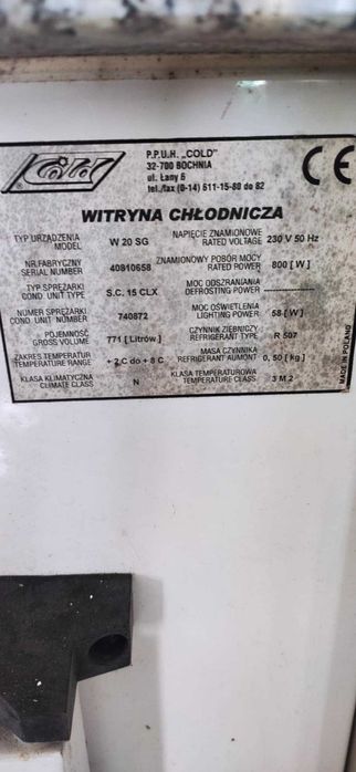 Lada- witryna chłodnicza.