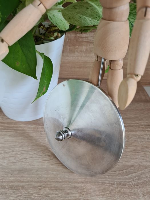 Metalowa pokrywka na cukiernicę bombonierę miskę PRL