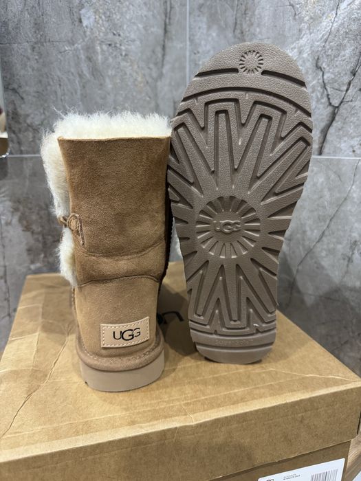 Угги жіночі нові 39р. ugg bailey button II che1016226