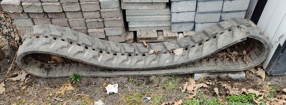 Gąsienica minikoparka