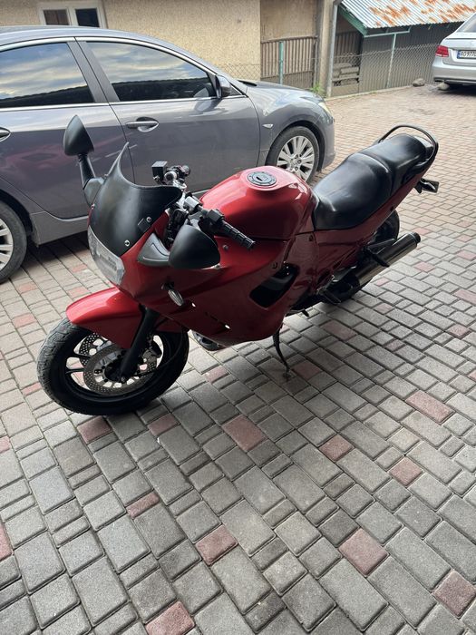 Мотоцикл сузукі 600