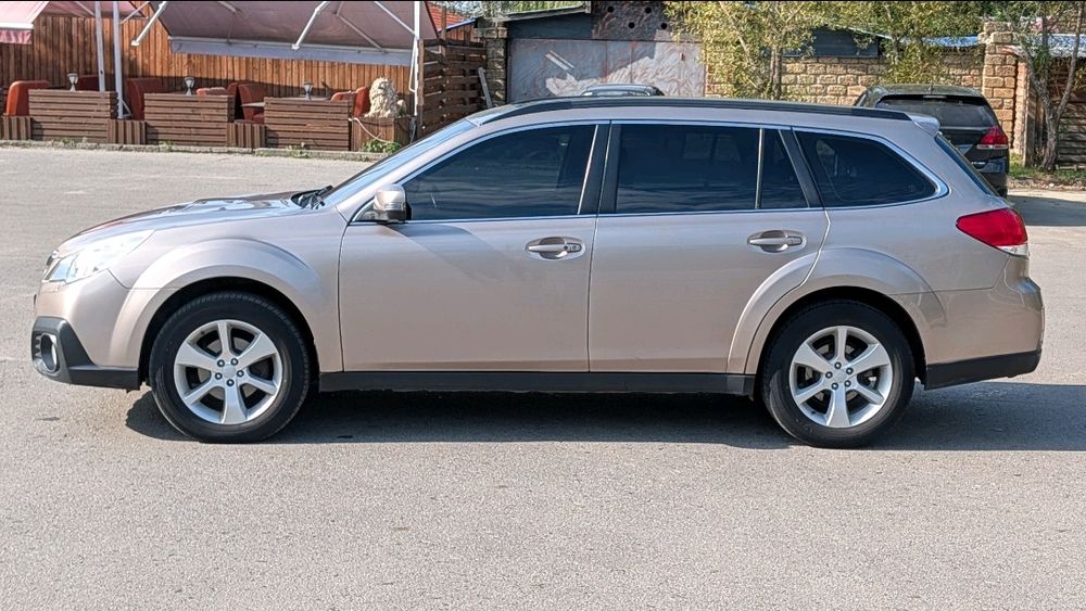 Продам SUBARU Outback