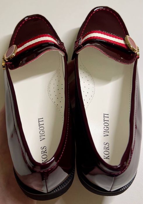 Нові Жіночі лофери туфлі зі шкіри Vigotti 00000007875 37 24 см Бордові