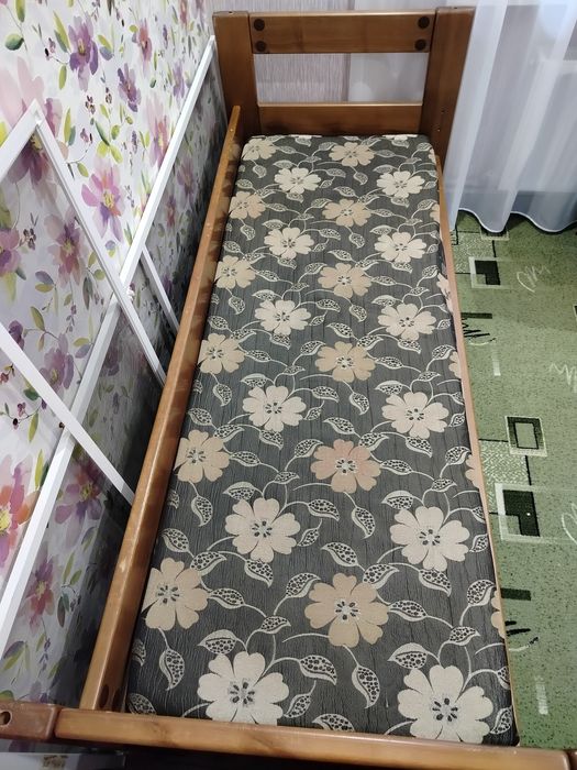 Кровать односпальная