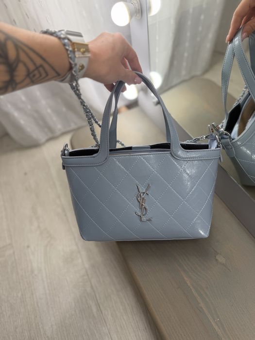 Нова шикарна сумка saint laurent голуба