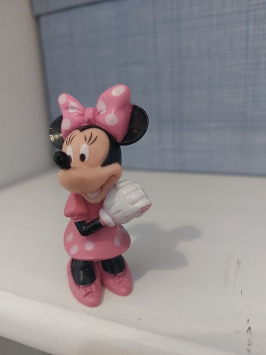 Minnie Mouse Figure64738689215618124