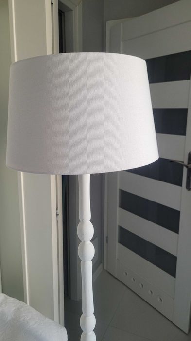 Lampa podłogowa vintage biała, stojąca prl