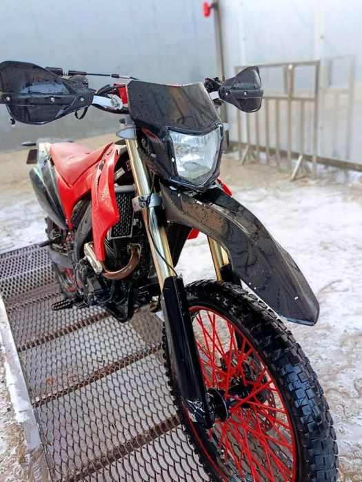 Продається хорнед дакар 250