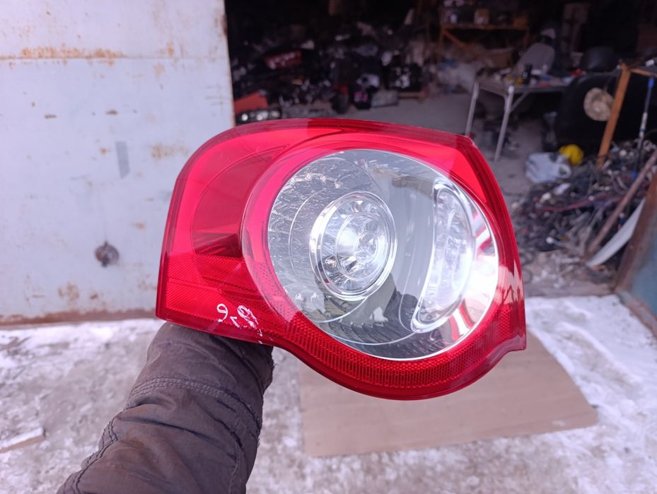 Фонарь задний левый Volkswagen Passat B6 Универсал. Оригинал