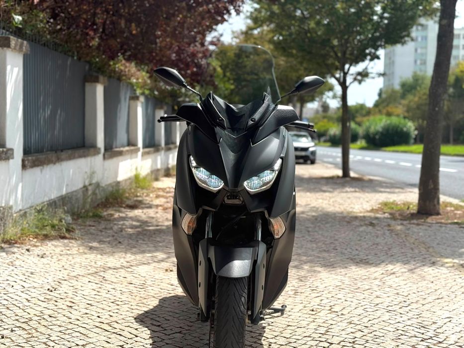 Yamaha XMAX 300 Tech MAX — 2020 — 30.000 km