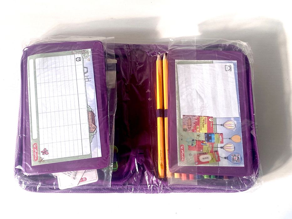 Nowy piórnik z wyposażeniem Herliz Kopciuszek