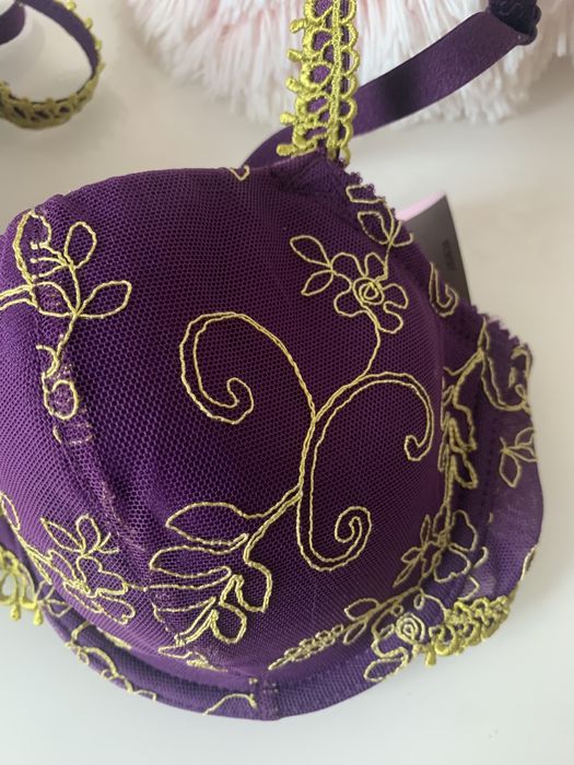 Conjunto novo q estrear com etiqueta tamanho 80C