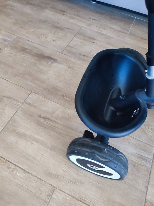 Rowerek trójkołowy Kinderkraft Aston Szary