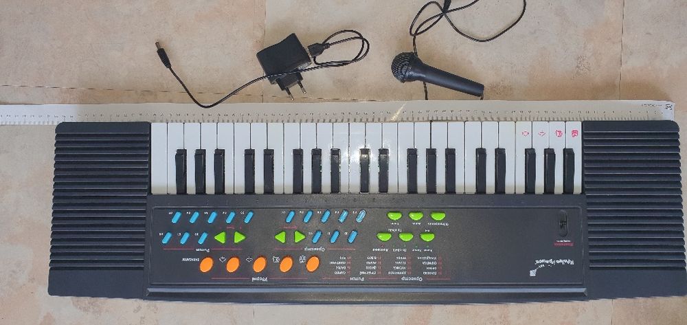 Дитячий сентезатор