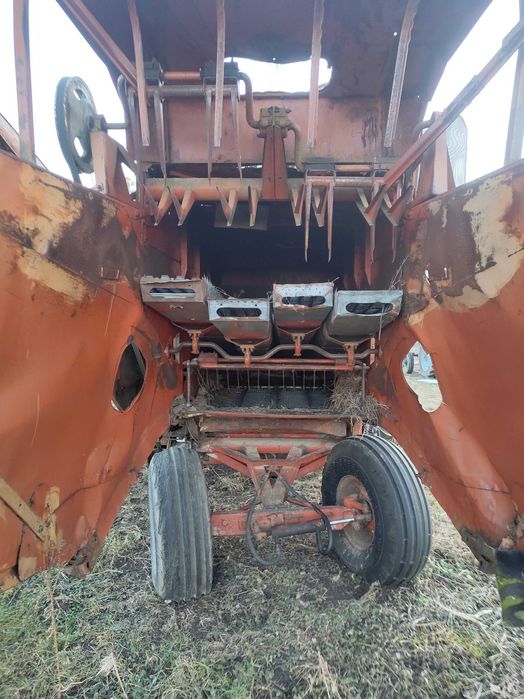 продам  комбайн Нива.