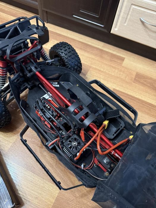 Arrma Mojave EXB 1/7 RC радіокеровані Traxxas Losi HPI Машина