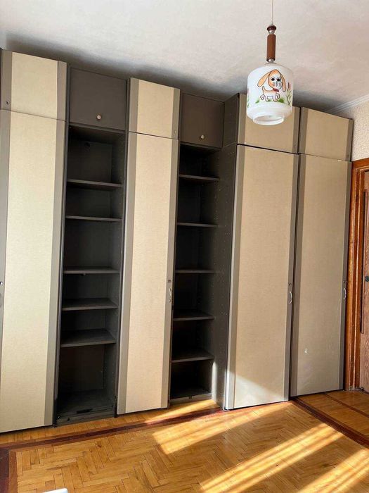 Здам 3-к кв. Ак.Єфремова 17, ст. м. Академмістечко Святошин!