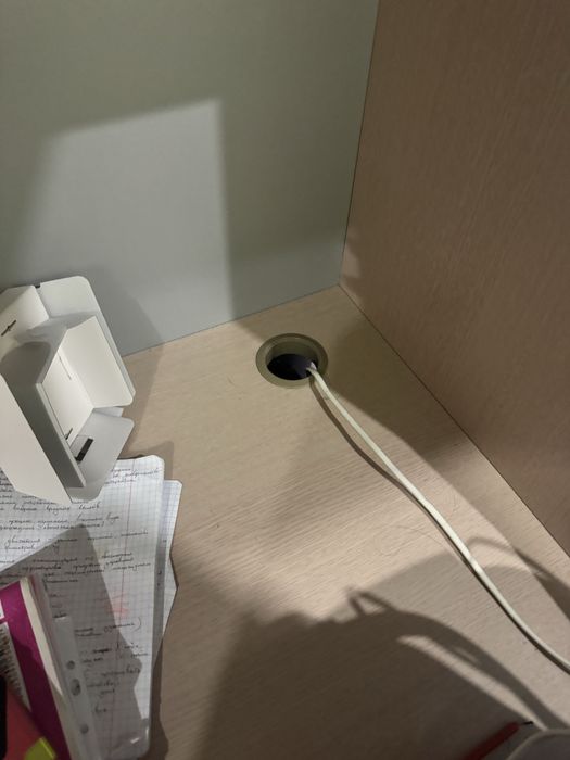 Дитяче двоповерхове ліжко з шафою та столом