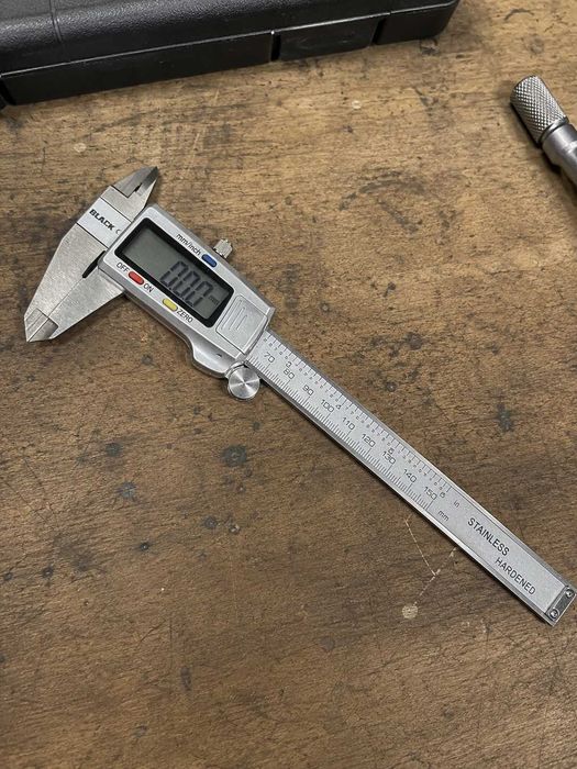 Elektroniczna Suwmiarka 150 mm do Warsztatu