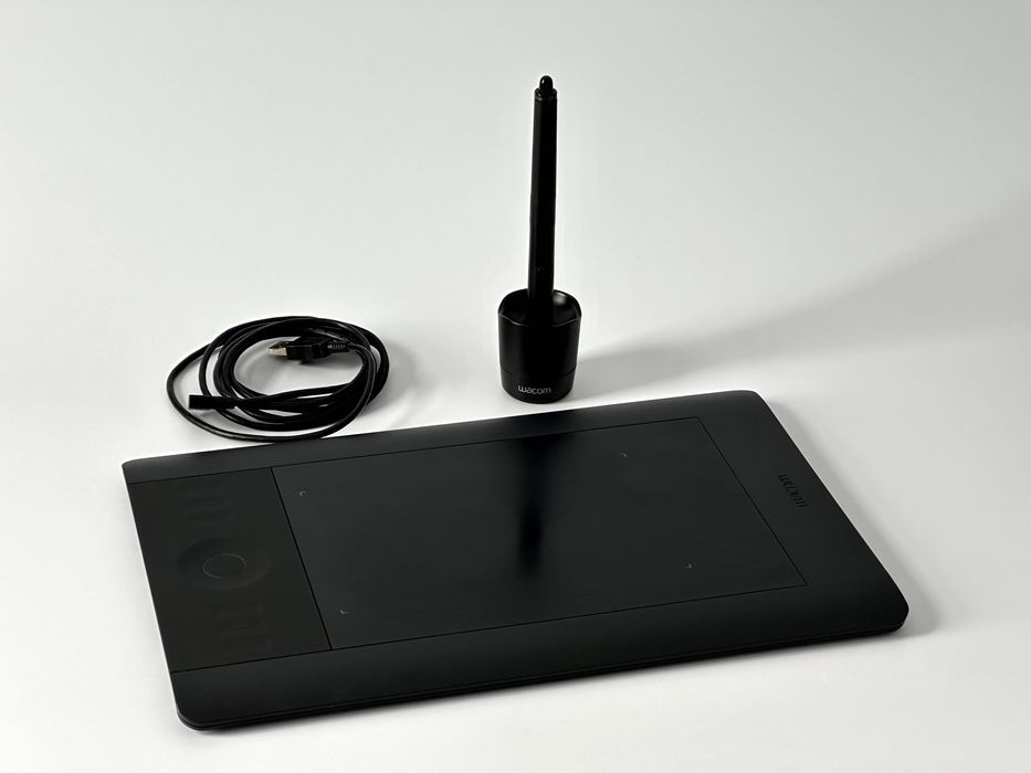 Wacom Intuos 5 Touch Small Digital Tablet64283897982339121