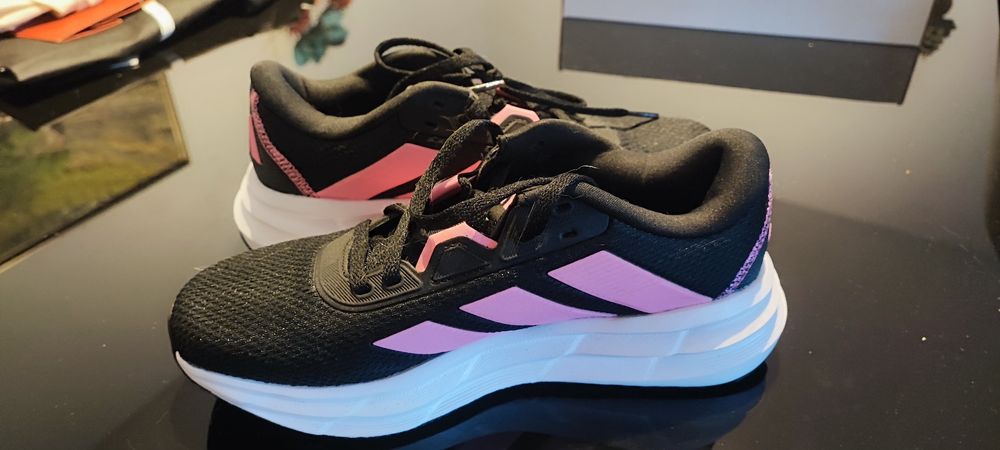 Adidas Cloudfoam Novas