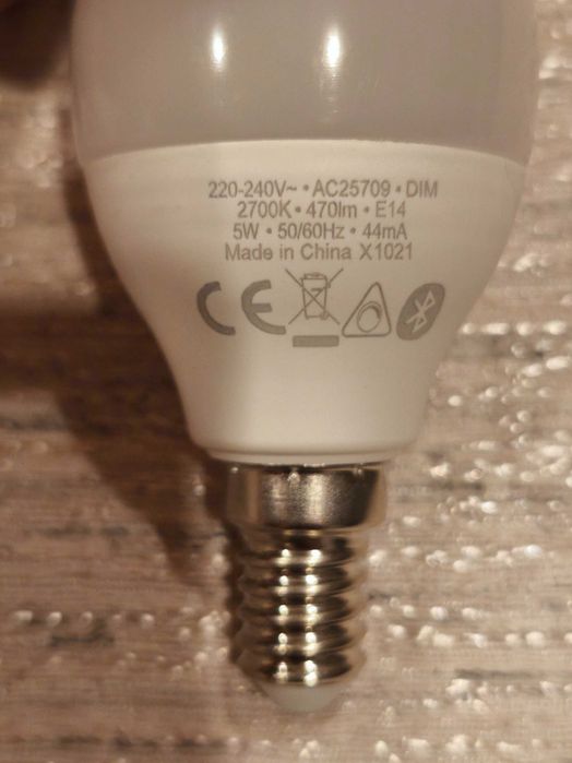 Lâmpada Inteligente Ledvance E14 - 470lm - Modelo AC25709 - Google Assistant - Alexa - Apple HomeKit