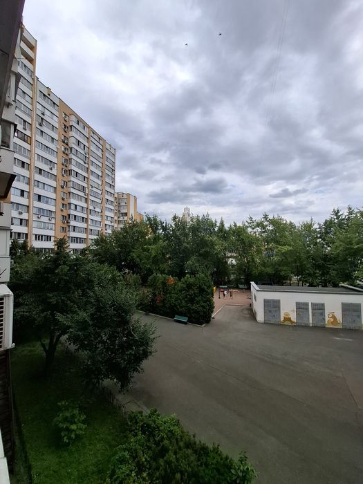 4 кім.квартира Борщагівська 145
Дві ктири на