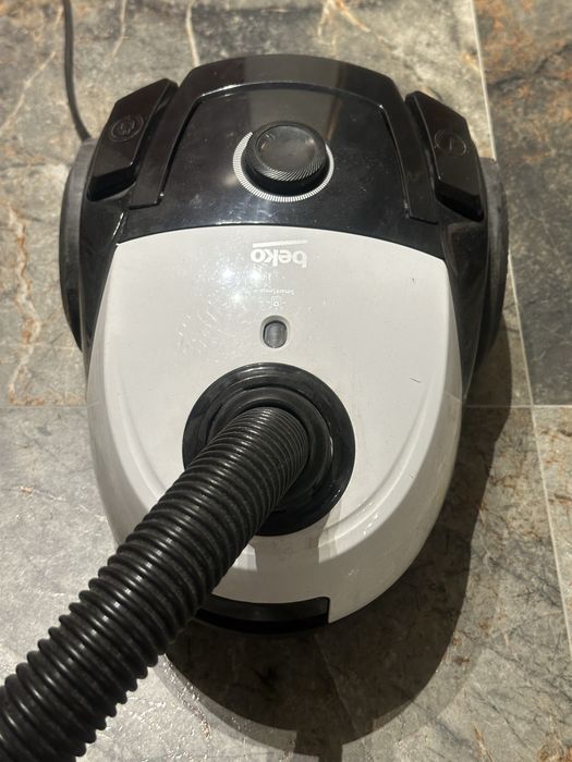 Odkurzacz Beko VCC34801AW