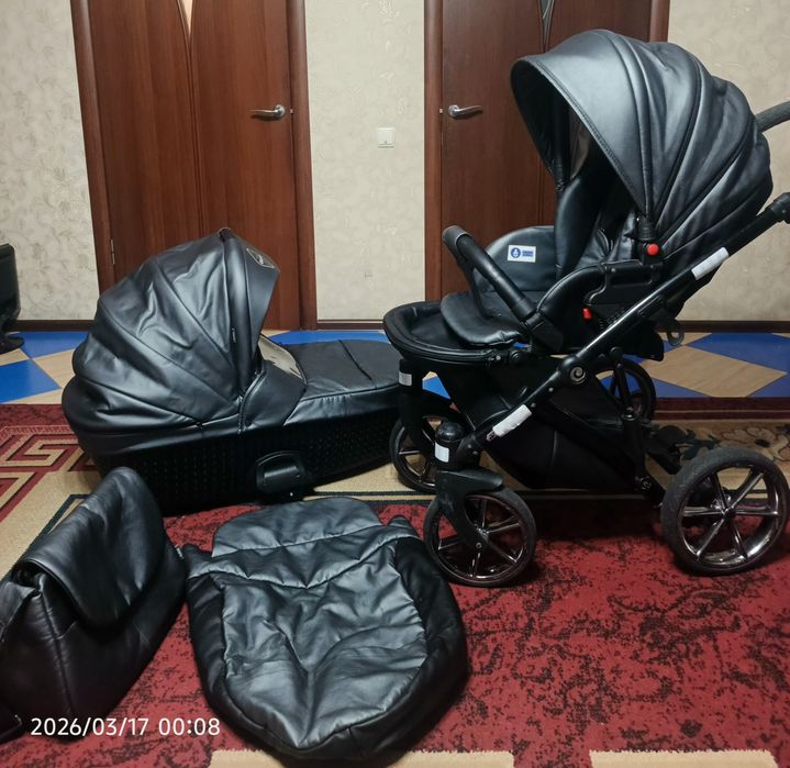 Терміново універсальна коляска 2в1 Tutis Viva Life Galaxy Moon