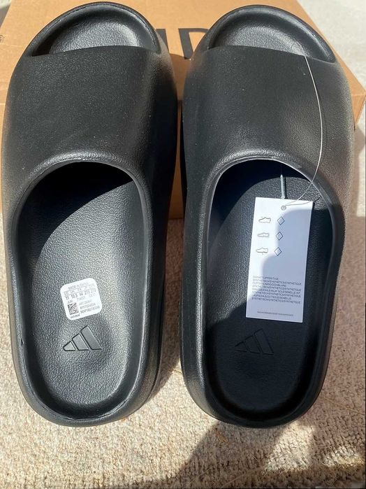 adidas Yeezy Slide R.38