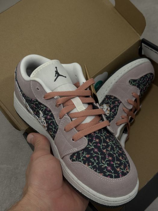 Nowe buty Air Jordan 1 Low Floral Canvas