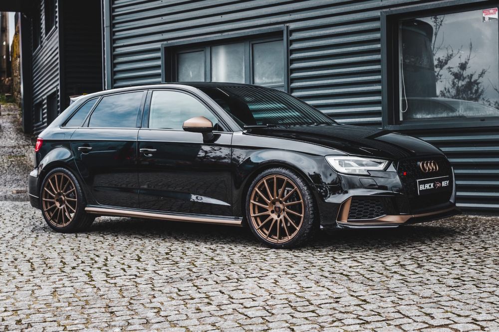 Audi a3 sportback s-line 2.0TDI 150cv “black and bronze” LOOK RS3