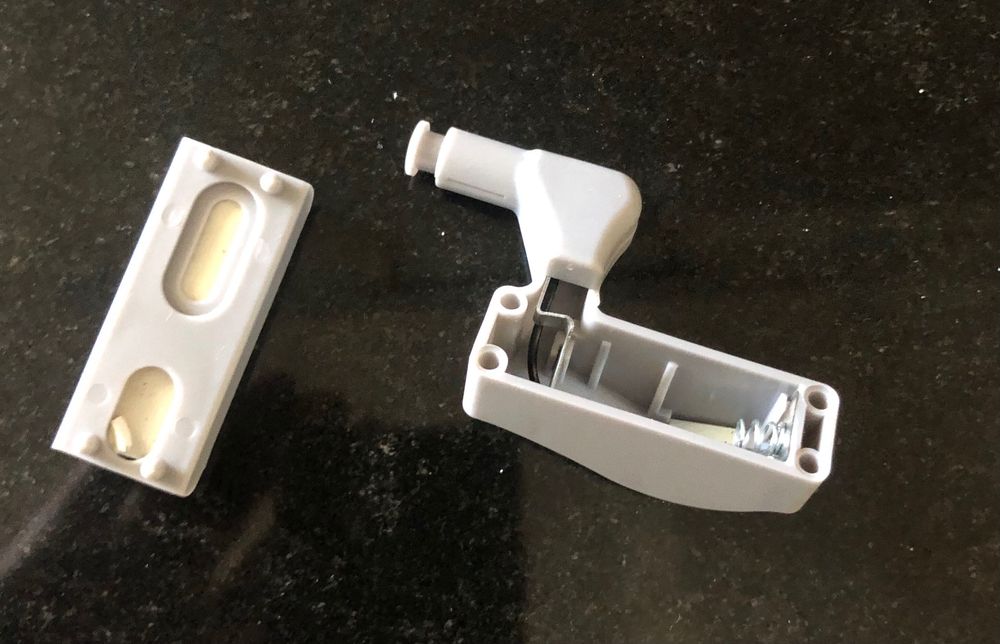 Iluminação para armários