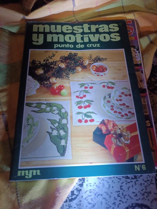 Livros de Rendas ponto de  Retrosaria cruz
