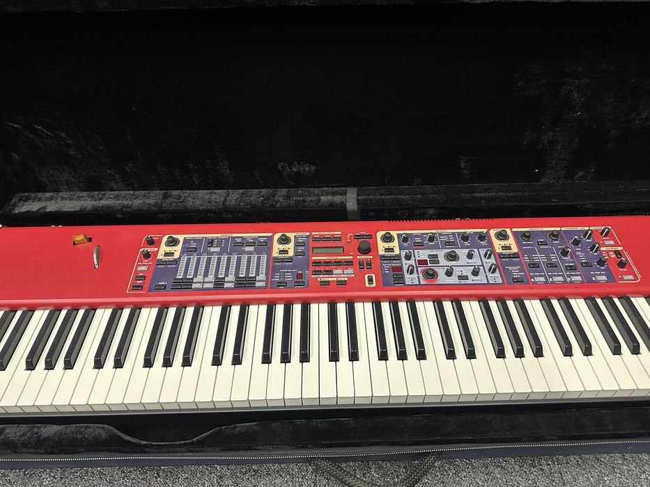 Nord Stage 88 Revision B + case Romanowicz