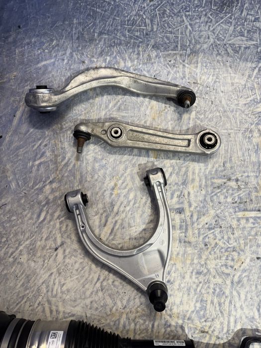 Mercedes. Цапфа, стійка, ричаг 296,297,295