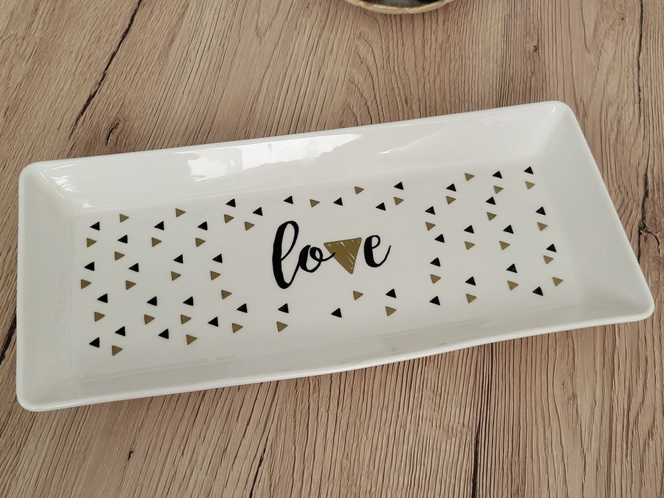 Talerz patera półmisek Smukee z napisem Love