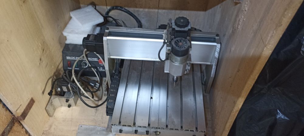 Mini CNC 3040 eixos 3+1